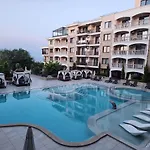 Valencia Gardens Lux 4 Per. דירה