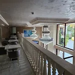 דירה Valencia Gardens Lux 4 Per. נסבר