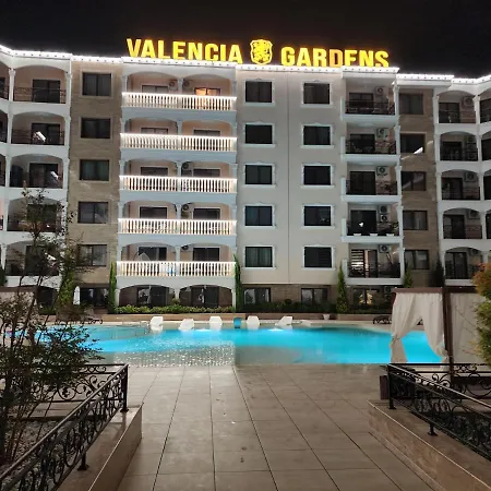 Valencia Gardens Lux 4 Per. *