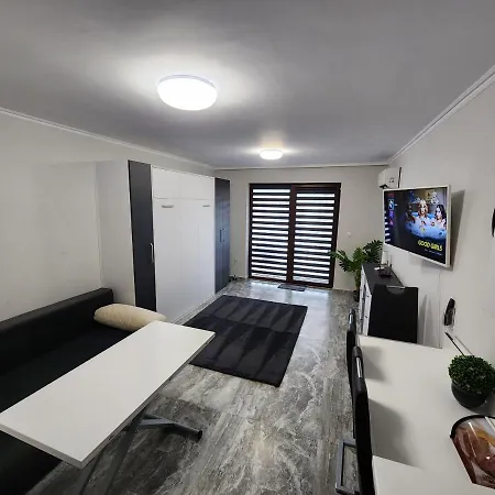 Valencia Gardens Lux 4 Per. Apartment *