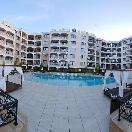 Valencia Gardens Lux 4 Per. Apartment