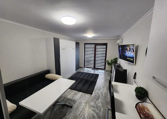 Valencia Gardens Lux 4 Per. Apartament *