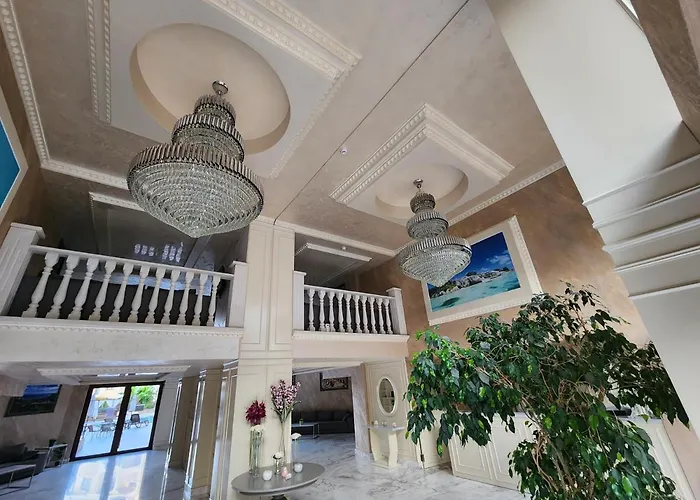 Valencia Gardens Lux 4 Per. Apartament *